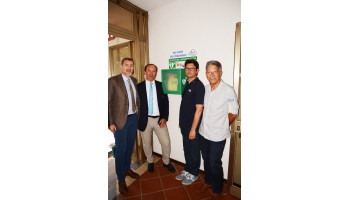 ASSIFABBRICATI CONSEGNA IL SECONDO DEFIBRILLATORE SU ROMA